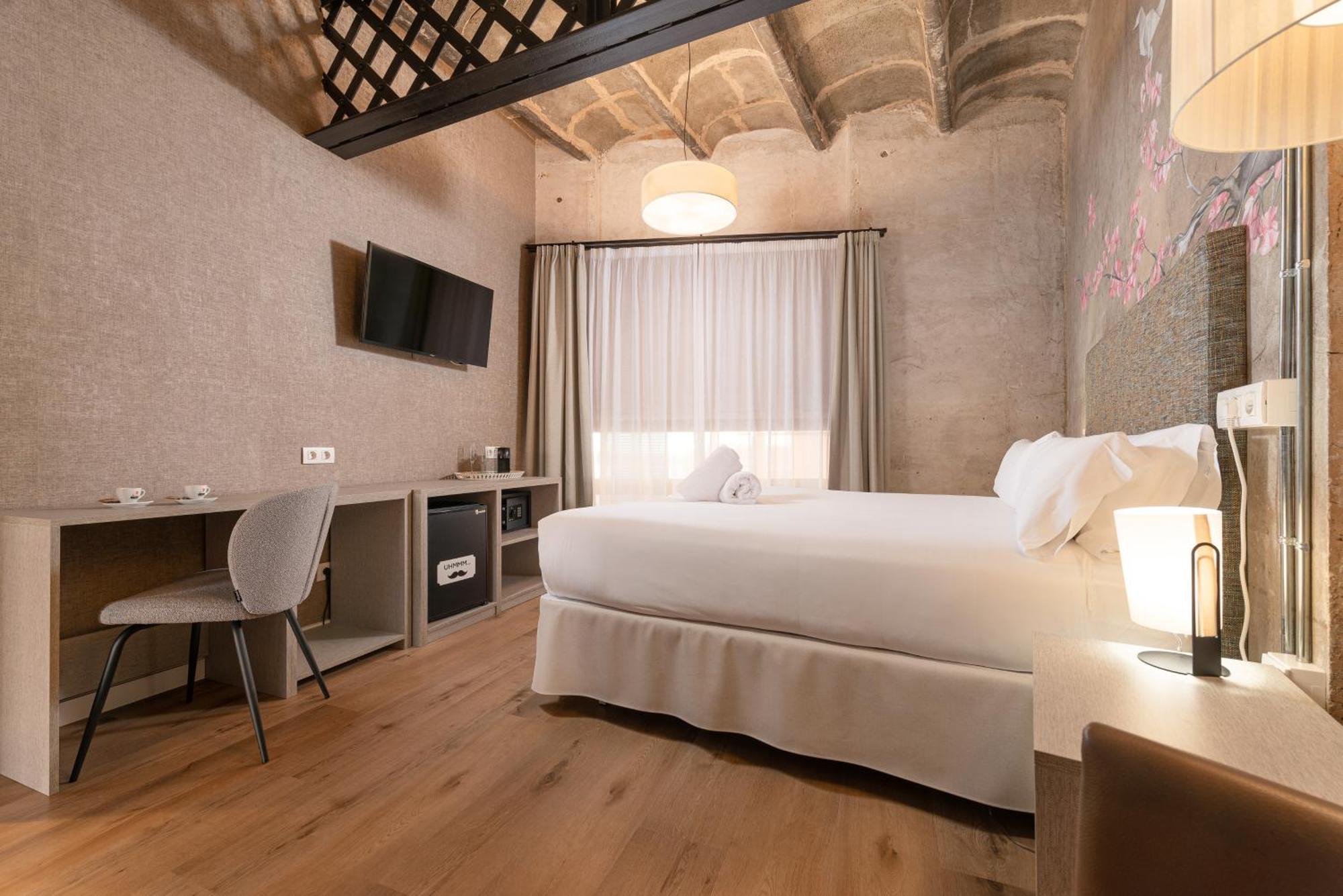 Premium Double or Twin Room,1648898557:JPEG